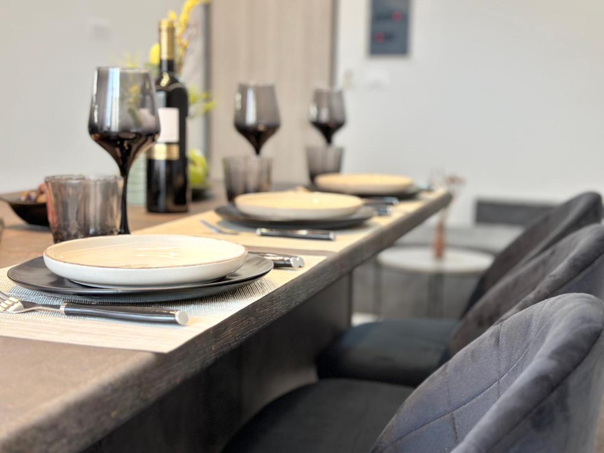 Seaside Deluxe Apartment Ialysos  Ngoại thất bức ảnh